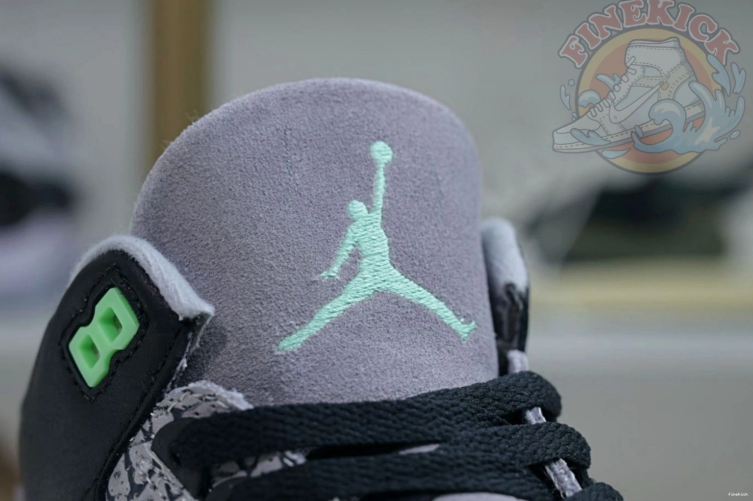 3 Glow Air Green Jordan 0302